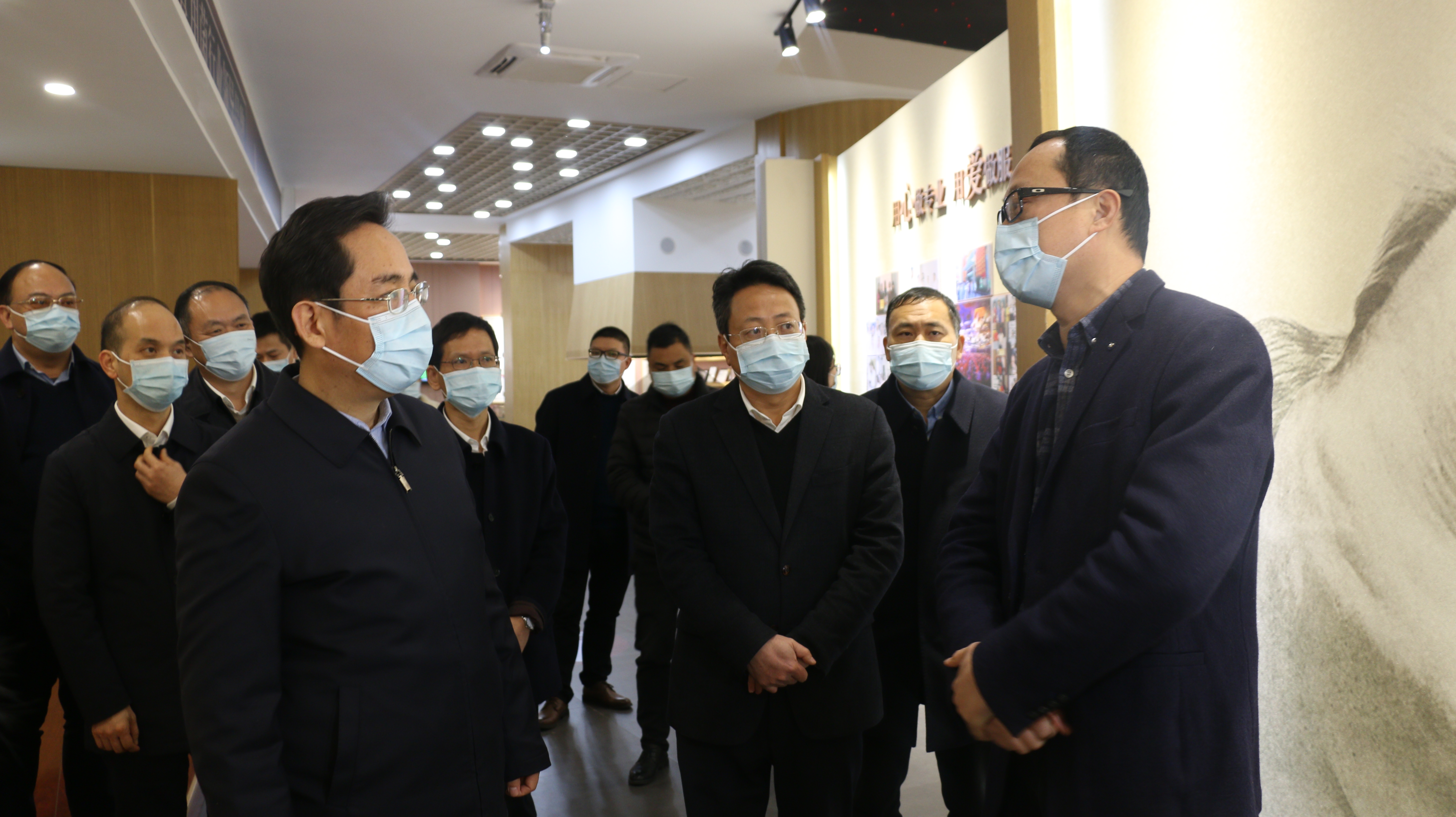 领导关怀|丽水市市委副书记、代市长吴舜泽深入方格走访调研